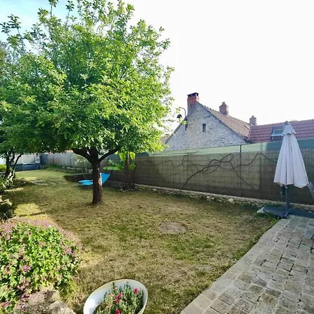 L'ecrin De Pierres En Campagne Baron (Oise)