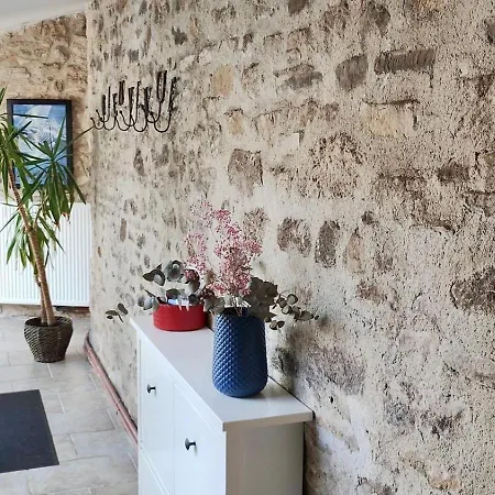 L'ecrin De Pierres En Campagne Baron (Oise)