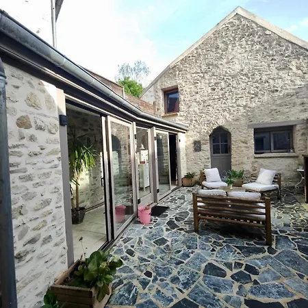 L'ecrin De Pierres En Campagne Hébergement de vacances